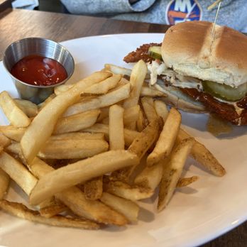 Bull Smith's Tavern - Nashville chicken sandwich. Thin piece of chicken? What do you think? - Bars Near Me - Smithtown, New York