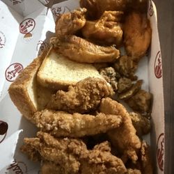 Slim Chickens - 5 & 5 Meal with Fried Mushrooms