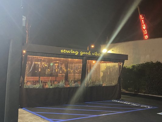 Silverlake Ramen by null