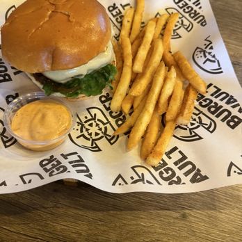 Burger Vault - Tampa - Burgers Near Me - Temple Terrace, Florida Burger Vault - Tampa - Burgers Near Me - Temple Terrace, Florida