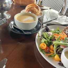 Latte & pain au chocolat