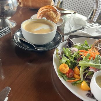 Mille - Latte & pain au chocolat - French Near Me - Santa Fe, New Mexico