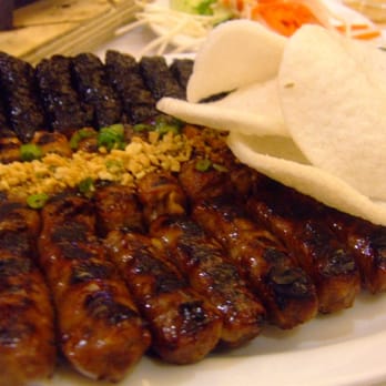 Anh Hong Saigon - sausage course with shrimp chips - Vietnamese Near Me - Milpitas, California