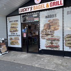 Luckys Bagel & Grill