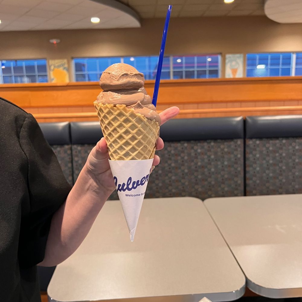 2 Scoop waffle cone 2 Scoop waffle cone