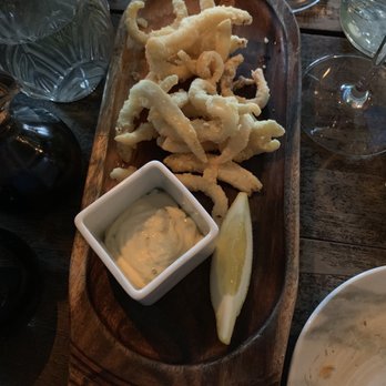 Il Vicolo - Calamari was a little stingy of a serving - Cafes Near Me - Galway, G