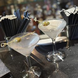 Presidential Lounge - Gin martini's