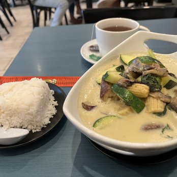 Thai Basil - Green Curry with Mint Tea. - Thai Near Me - Bozeman, Montana