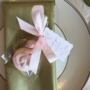 Cake It - Custom Cakes Near Me - Miami Lakes, Florida Cake It - Custom Cakes Near Me - Miami Lakes, Florida