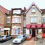 Photo of Cranbrook Hotel