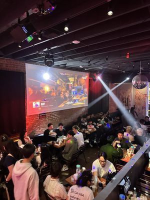 Chi Chi LA ( 치치 엘에이 ) by null