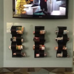 Waiting area, tv and magazines! Waiting area, tv and magazines!