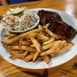 Pancho & Lefty's - Brisket dinner with Cole slaw