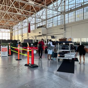 JSX - Baggage Pick Up Burbank - Airlines Near Me - Las Vegas, Nevada
