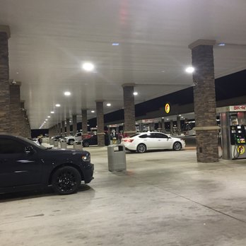 Buc-ee's - Gas gas and more gas pumps - Gas Stations Near Me - Temple, Texas