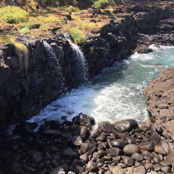 Queen's Bath - Area going to Queens Bath - Landmarks & Historical Buildings Near Me - Princeville, Hawaii