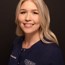 StarImage Dental Boutique & Oral Surgery - Nicole. Registered Dental Hygienist