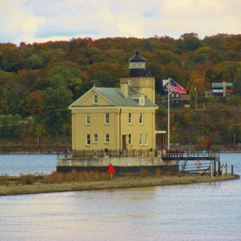 Rondout Lighthouse - Nicely restored - Landmarks & Historical Buildings Near Me