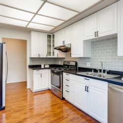 Like New Kitchen and Bath Reglazing - New counter, backsplash and painted cabinets