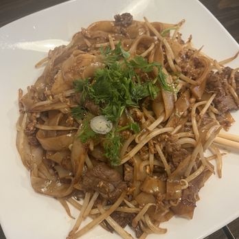 Pho Ocean Garden - Chow Fun Beef - Vietnamese Near Me - Oceanside, California Pho Ocean Garden - Chow Fun Beef - Vietnamese Near Me - Oceanside, California