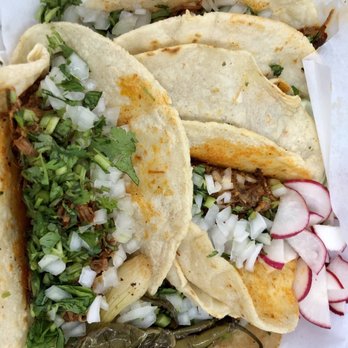 Taqueria Salsabanero - Tacos barbacoa - Food Trucks Near Me - Raleigh, North Carolina Taqueria Salsabanero - Tacos barbacoa - Food Trucks Near Me - Raleigh, North Carolina