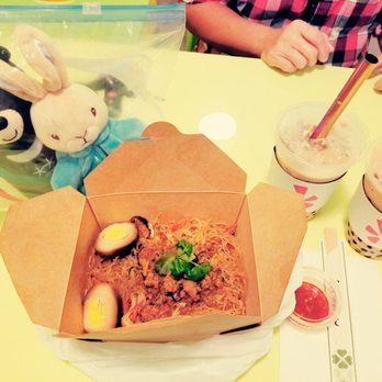 Cloud Nine Cafe Hawaii - Pan Fried Glass Noodles w/Pork & Tea Eggs! Original Milk Teas w/Bubbless!! Winners!! =) =) - Desserts Near Me - Honolulu, Hawaii