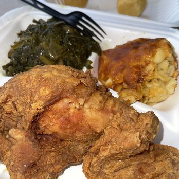 Paschal's - Fried white Mac and greens with cornbread - Southern Near Me - Atlanta, Georgia Paschal's - Fried white Mac and greens with cornbread - Southern Near Me - Atlanta, Georgia