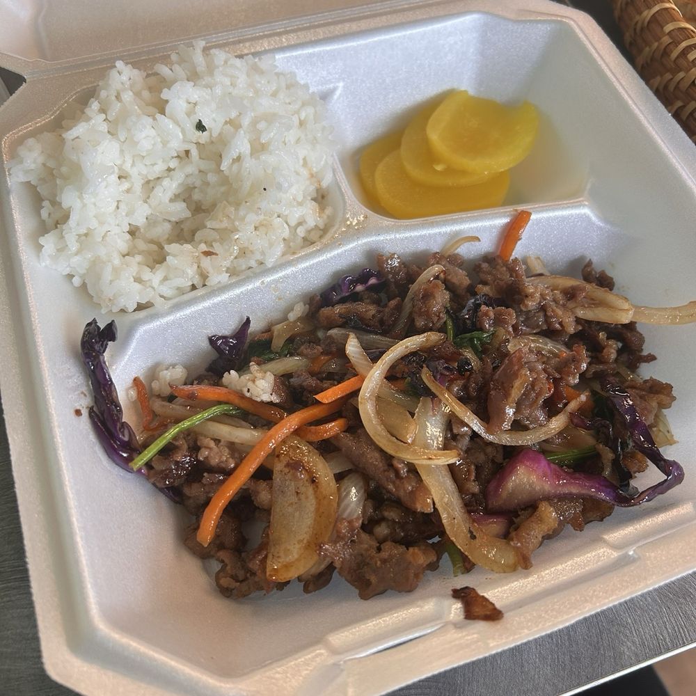 Dosirak Korean Cafe - Bulgogi, rice, and kimchi radish - Korean Near Me - Conroe, Texas