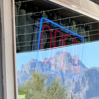 Toast Gio’s Breakfast & Lunch - The view on the patio - Breakfast & Brunch Near Me - Apache Junction, Arizona