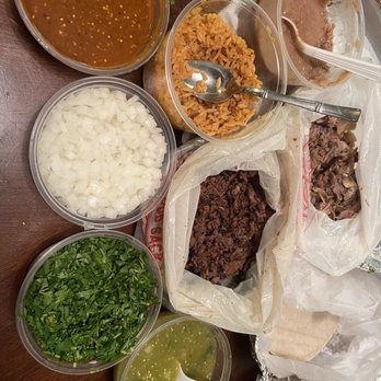 El Toro Tortilleria - 3. Carnitas Family Combo with extra pound of carne asada. Delicious! - Mexican Near Me - Fresno, California El Toro Tortilleria - 3. Carnitas Family Combo with extra pound of carne asada. Delicious! - Mexican Near Me - Fresno, California