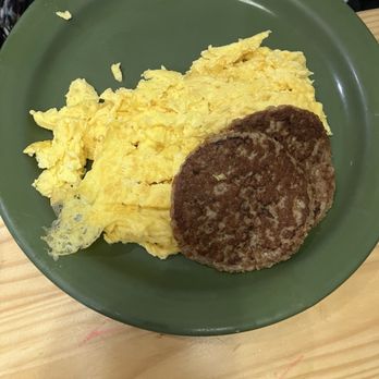 P&G's Pamela's Diner - The Morning After: scrambled eggs and turkey sausage - Breakfast & Brunch Near Me - Pittsburgh, Pennsylvania