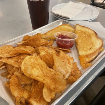 Freda's Pizza - Pizza Near Me - Camarillo, California Freda's Pizza - Pizza Near Me - Camarillo, California