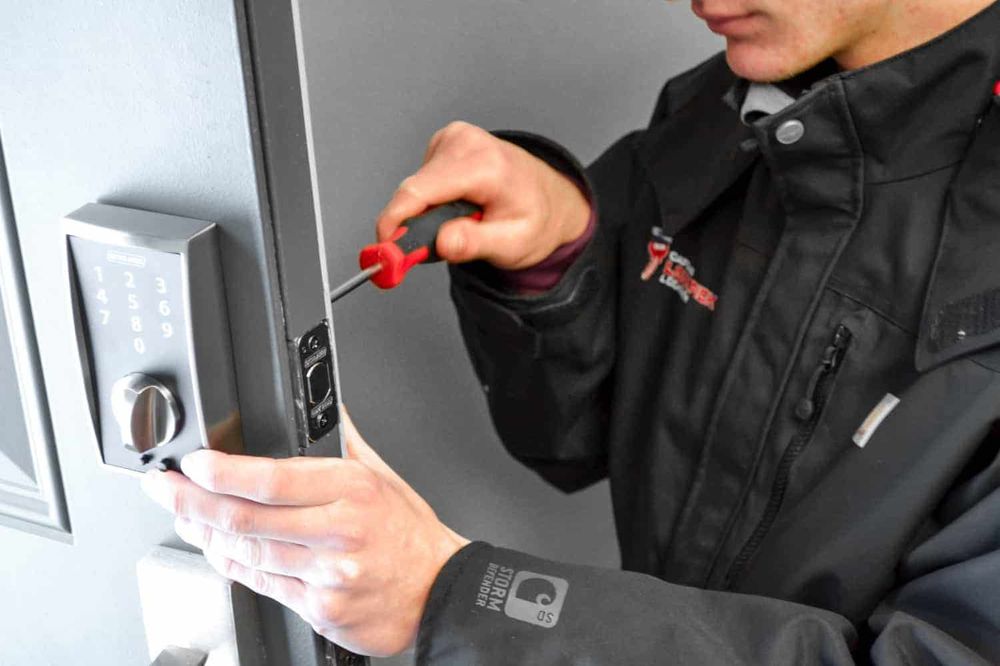 CAPTAIN LOCK PICK Updated June 2024 4457 Wimbleton Way, Kalamazoo