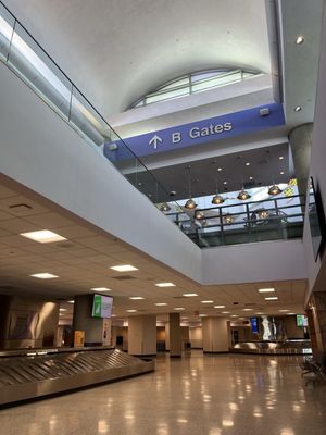 Tucson International Airport by null