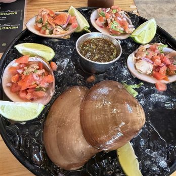 La Negra Tomasa - Ameja chocolatas - Seafood Near Me - Tulum, ROO