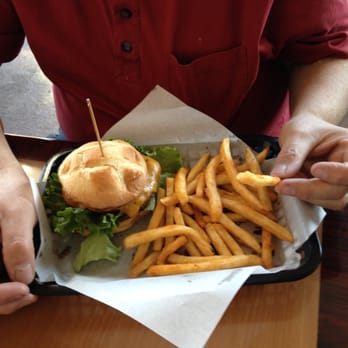 Jacks Place - At least it looked good.  And the lettuce was fresh. - American Near Me - Boulder City, Nevada