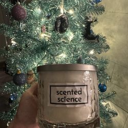 Scented Science - Coconut oil candle