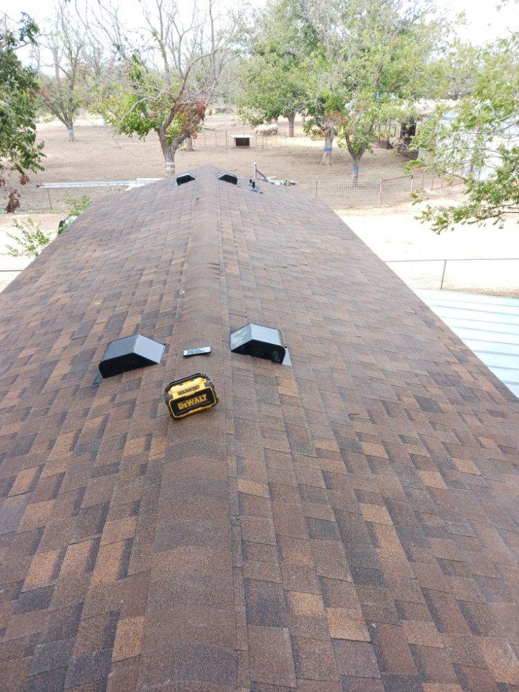 Slide of L&J Gonzalez Roofing