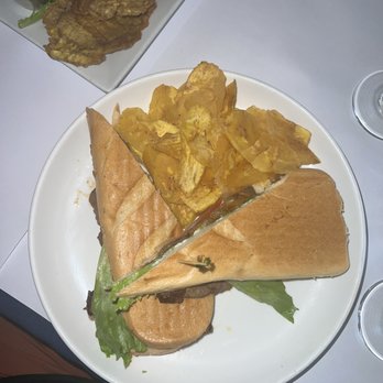 Guantanamera - Pan con Bistec Sandwich - Cuban Near Me - New York, New York Guantanamera - Pan con Bistec Sandwich - Cuban Near Me - New York, New York