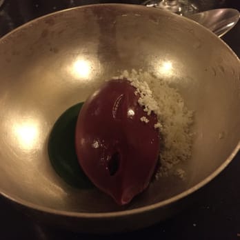 Le Chateaubriand - Sorbet with goat cheese - French Near Me - Paris, 75