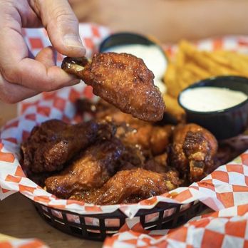 Secret Burger Kitchen - Hot Honey Wings - IG: @nelson_eats - Burgers Near Me - Seattle, Washington