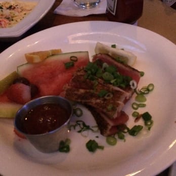 FishBar - Seared ahi tuna (pretty good) - Seafood Near Me - Manhattan Beach, California