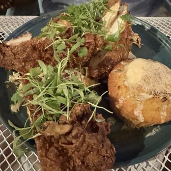 Shangri La - Marys Organic Fried Chicken - New American Near Me - Fair Oaks, California