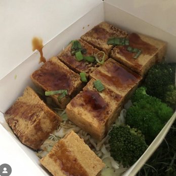 Pinch - tofu and broccoli in a box - Food Trucks Near Me - Austin, Texas