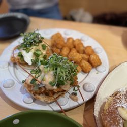 The Sunday - Spicy Fried Chicken Bene
