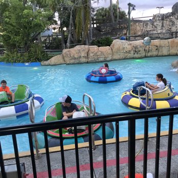 Boomers Boca Raton - Bumper cars in water - Mini Golf Near Me - Boca Raton, Florida Boomers Boca Raton - Bumper cars in water - Mini Golf Near Me - Boca Raton, Florida