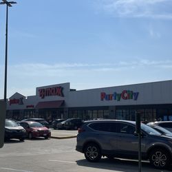Throgs Neck Shopping Center