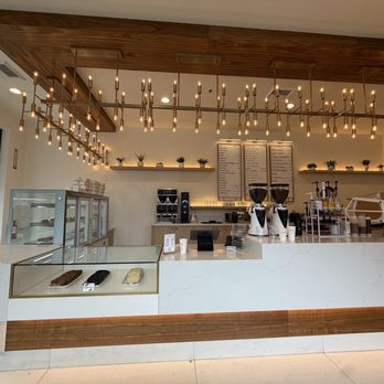 World Traveler Coffee Roasters - Love the bright interior! - Coffee Roasteries Near Me - Davis, California World Traveler Coffee Roasters - Love the bright interior! - Coffee Roasteries Near Me - Davis, California