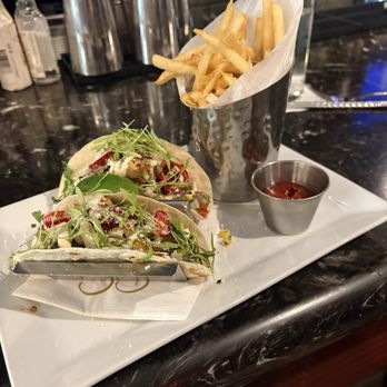 City Grille and Raw Bar - Argentinian red shrimp tacos - Wine Bars Near Me - Jacksonville, Florida City Grille and Raw Bar - Argentinian red shrimp tacos - Wine Bars Near Me - Jacksonville, Florida