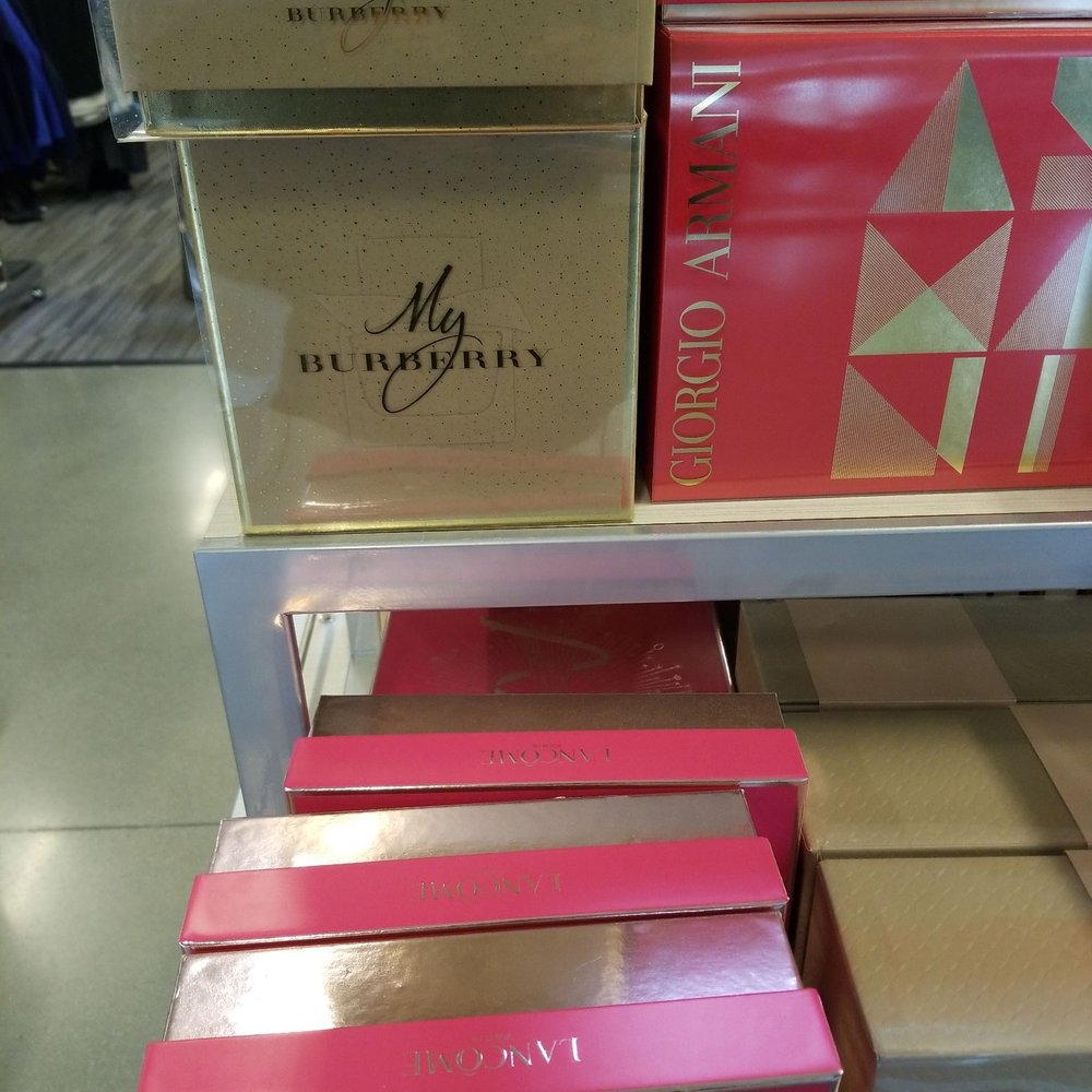 Nordstrom Rack - Shoe Stores Near Me - La Jolla, California
